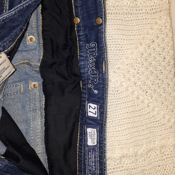 "Miss Me" womans Jean's - Picture 4 of 7